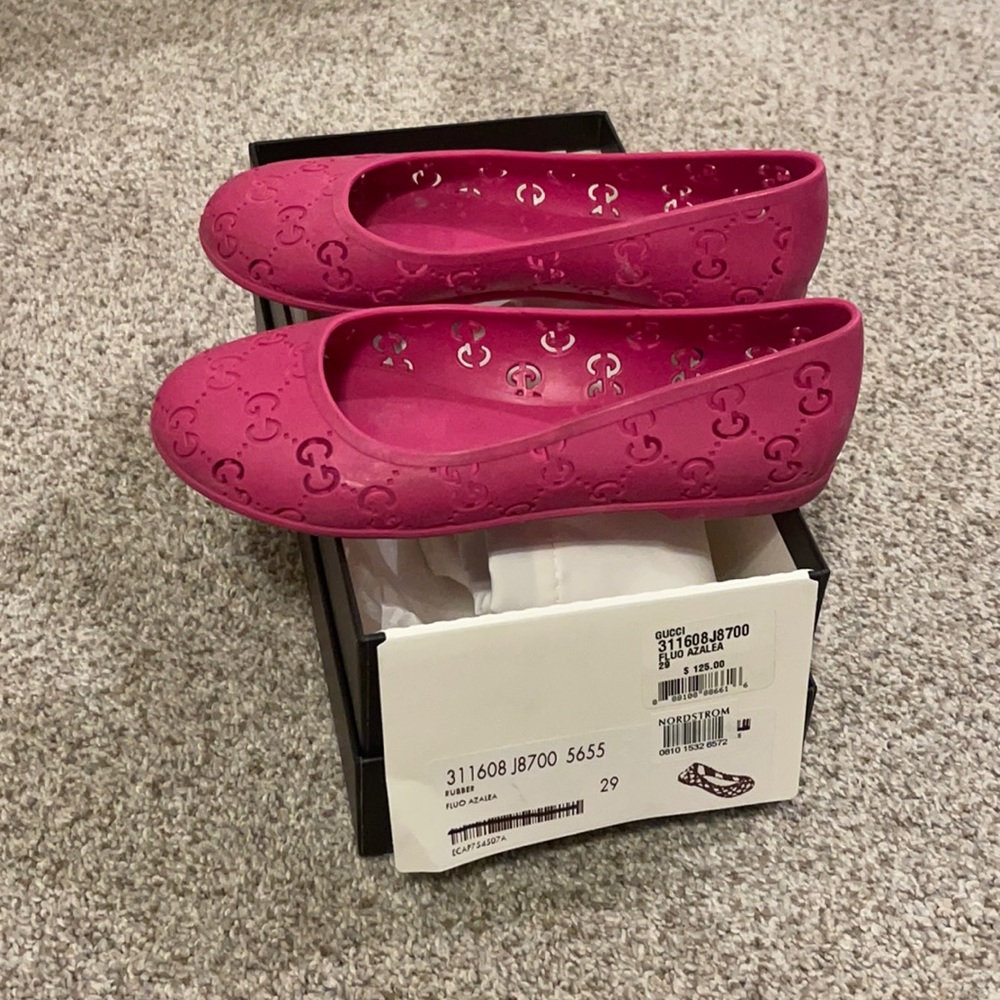 Toddler girl size 11 1/2 Gucci jellies.